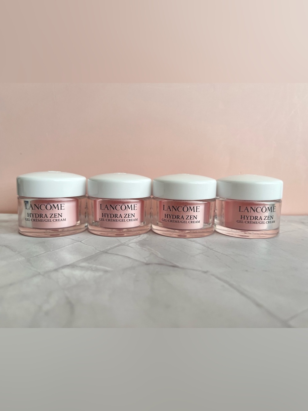 4 PCS Lancome HYDRA ZEN GEL CREAM
Hydrating & Soothing 15ml*4=60 mL, $70 value